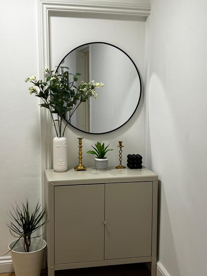 Cozy Flat London Apartment Ngoại thất bức ảnh